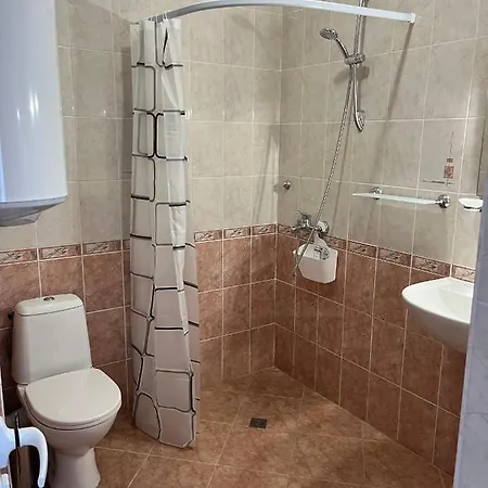 Stedi Guest בית הארחה 3*