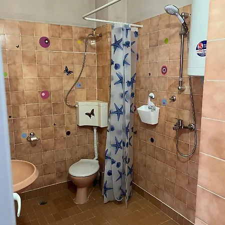 בית הארחה Stedi Guest 3*