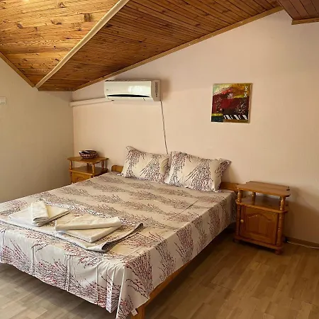 בית הארחה Stedi Guest